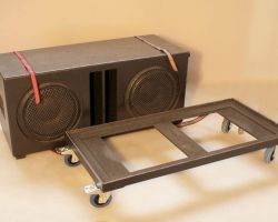 Peinture noir - dolly - grille Djeconcept caisson de bass 2x12 pouces + dolly